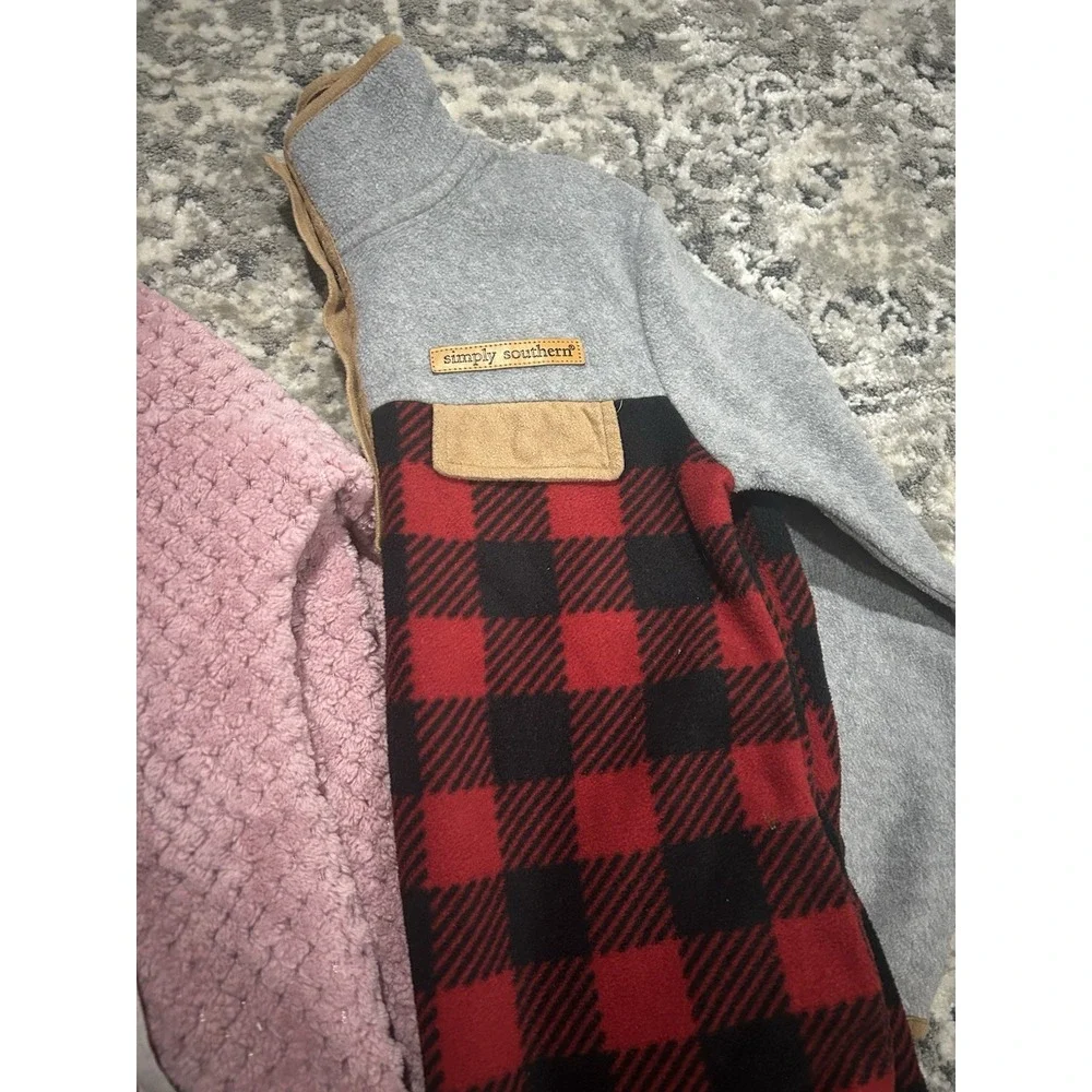 Simply‎ Southern Girls Fleece Pullover Size Youth Medium Lot Of 2